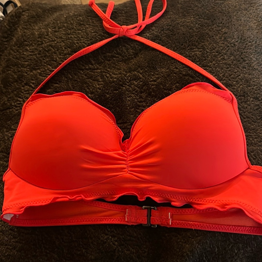 Hobie Push up bikini top and bikini bottoms